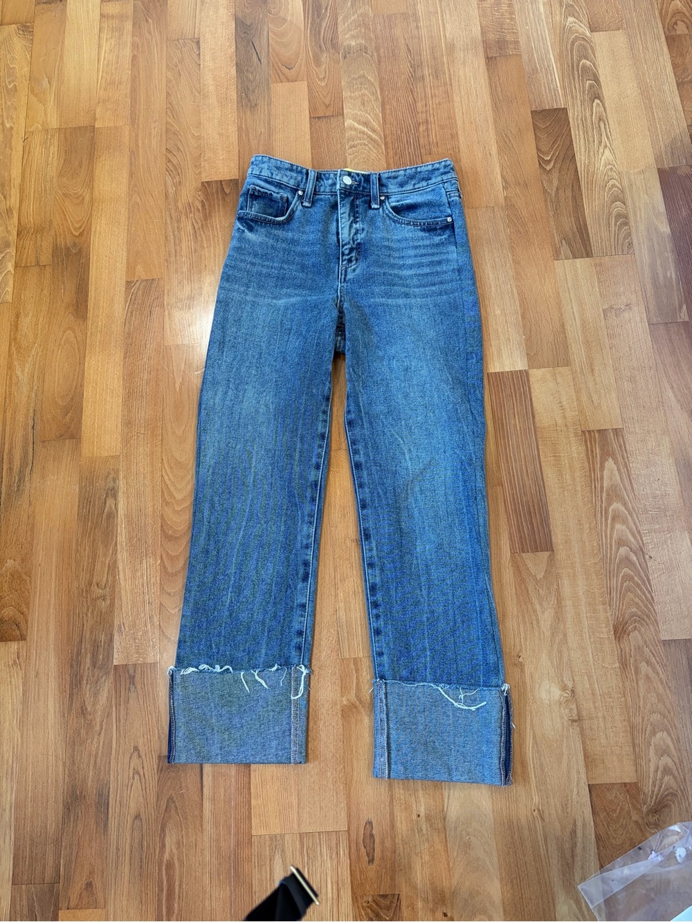 Women's Raw-Hem Cuffed Blue Jeans